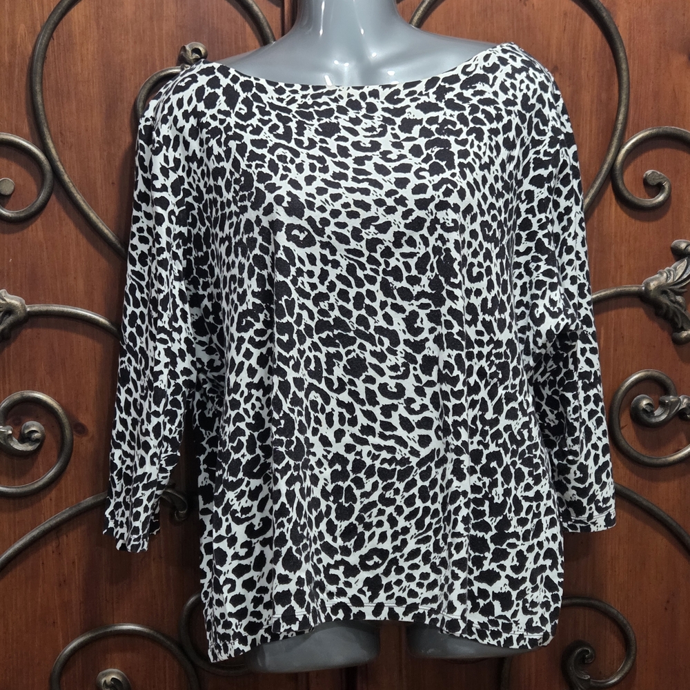 Jones New York Black and White Animal Print Blouse
